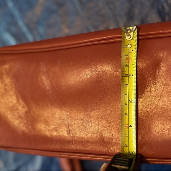 Kenneth Cole Pink Shoulder Bag - Picture 13 of 16